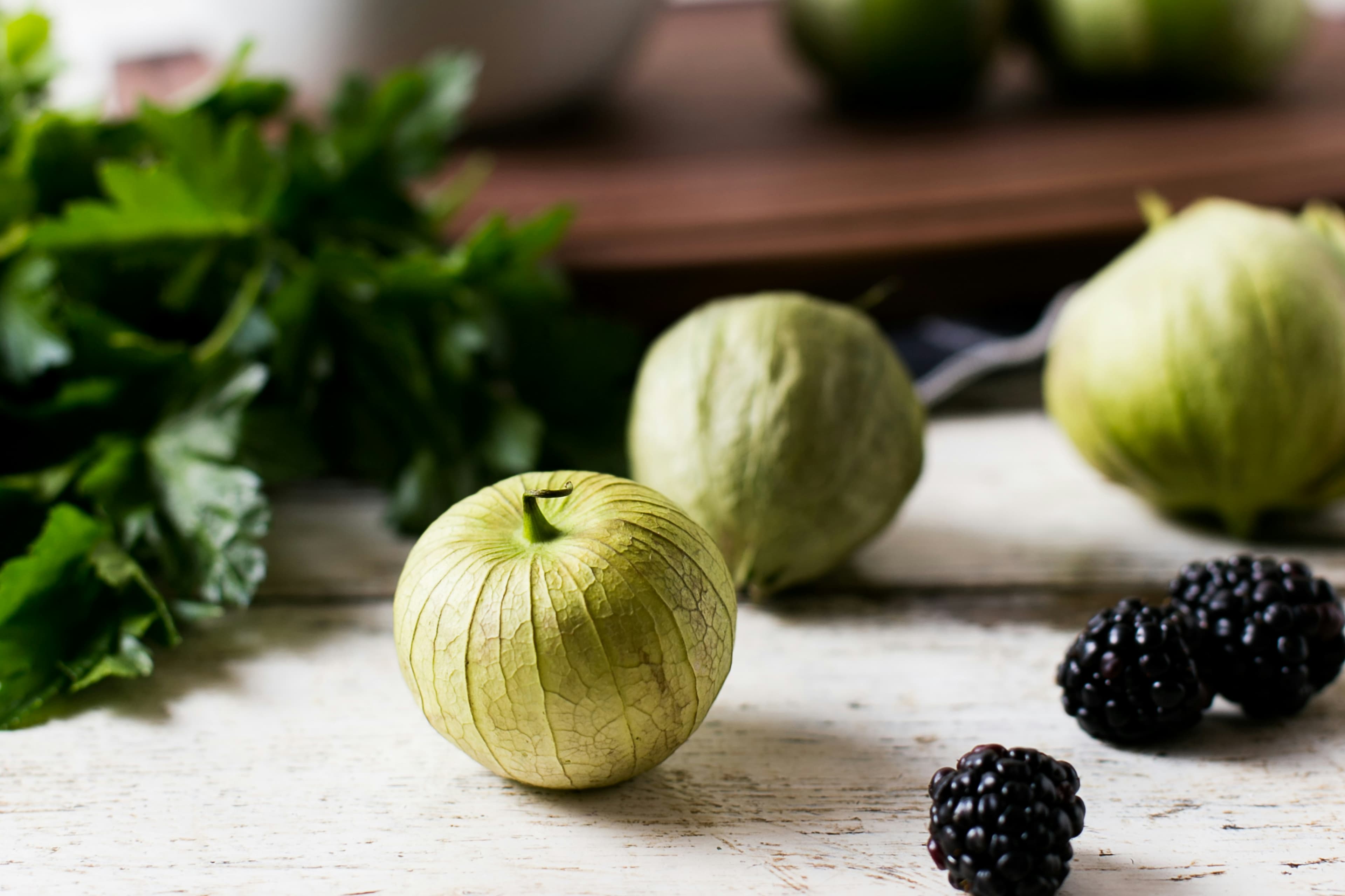 Tomatillos, husked